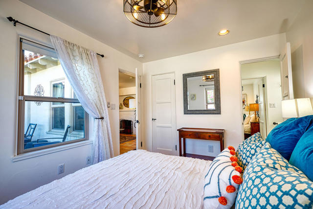Bedroom104L