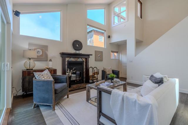 647 Canyon Drive, Pacifica CA: https://media.crmls.org/mediaz/7c519924-8142-4977-bebb-acb557fe391d.jpg