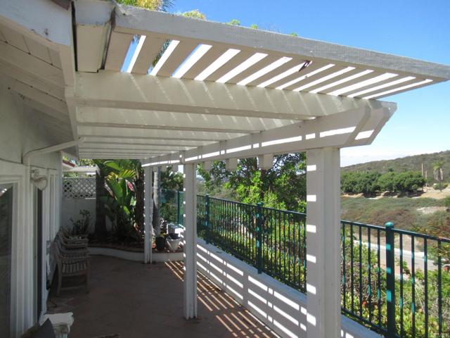 Detail Gallery Image 4 of 44 For 4631 Cyrus Way, Oceanside,  CA 92056 - 3 Beds | 3 Baths