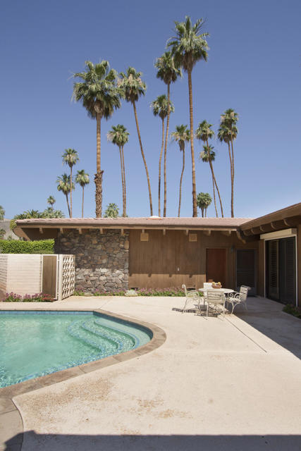 Image 8 of 63 For 70796 Fairway Drive