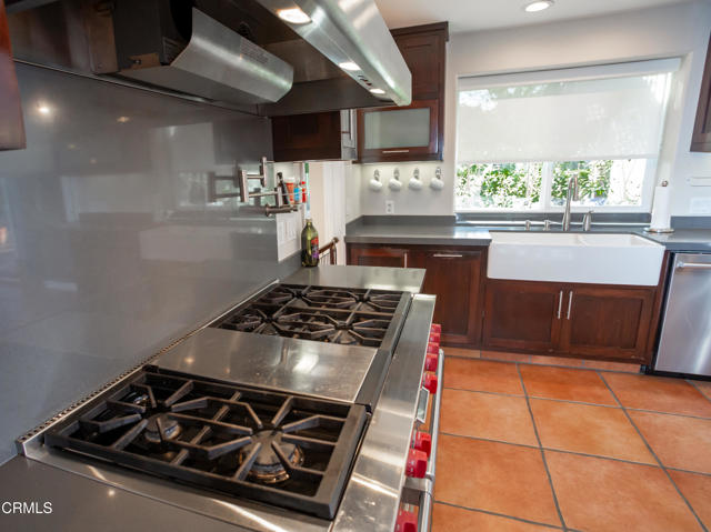 Detail Gallery Image 15 of 26 For 548 Live Oak Circle Dr, Calabasas,  CA 91302 - 5 Beds | 3 Baths