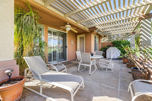 Image 19 of 29 For 76776 Minaret Way
