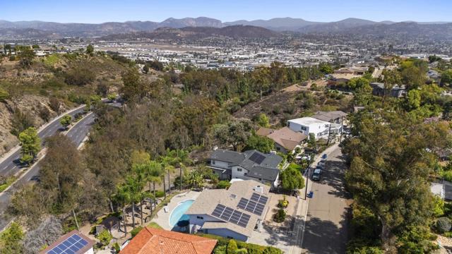 1958 Milford Place, El Cajon CA: https://media.crmls.org/mediaz/7c52d103-c2e3-4622-b2f7-68a22aebaeb0.jpg