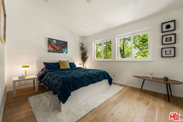 23020 Lita Place, Woodland Hills CA: https://media.crmls.org/mediaz/7c535e79-a120-46d8-88f8-b3289baa9438.jpg