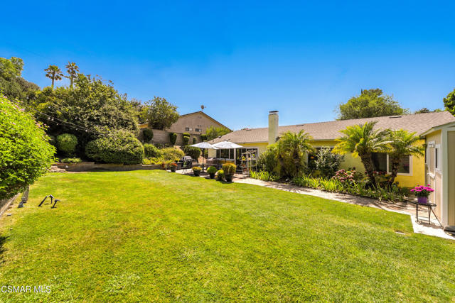 2063 Woodglen Street, Simi Valley CA: https://media.crmls.org/mediaz/7c53e29c-b43d-4eac-9f5d-0b915f0123a9.jpg