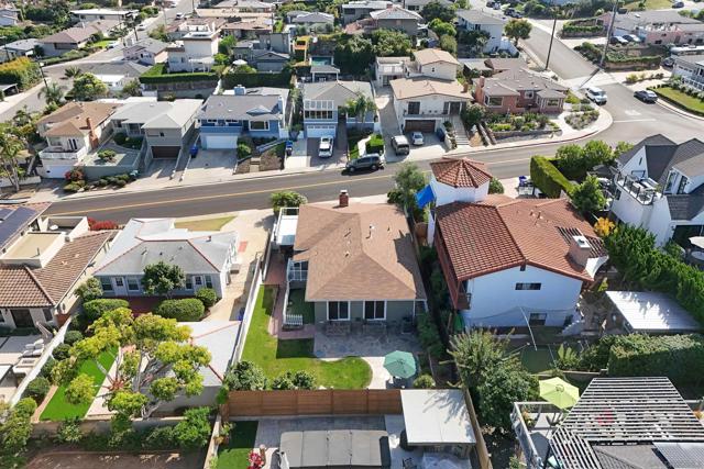 3428 Garrison St, San Diego CA: https://media.crmls.org/mediaz/7c53ea43-62cb-43f3-93c9-27c92f8c4674.jpg