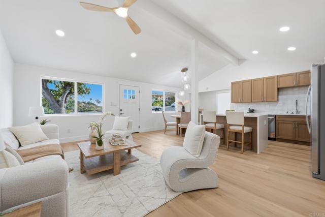 Detail Gallery Image 5 of 43 For 3625 Peach Blossom St, National City,  CA 91950 - 5 Beds | 3 Baths