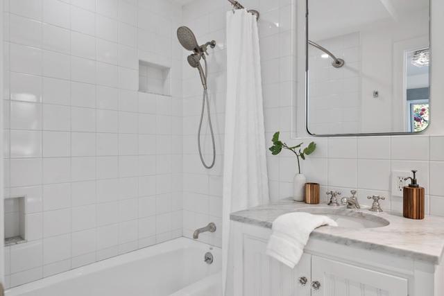 1101 Hamilton Avenue, Palo Alto CA: https://media.crmls.org/mediaz/7c55bd87-608f-4141-b53d-9d1d11627913.jpg