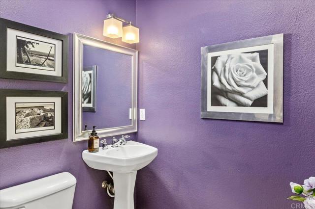31662 Orange Blossom Ct, Valley Center CA: https://media.crmls.org/mediaz/7c55c589-a97d-481c-aeae-e9be15145cdb.jpg