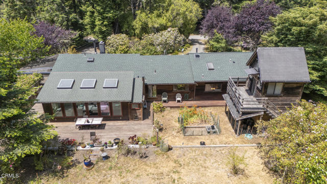 10941 Gurley Lane, Mendocino CA: https://media.crmls.org/mediaz/7c55ccec-1a73-4555-bb4e-e4d63cdf1ff2.jpg