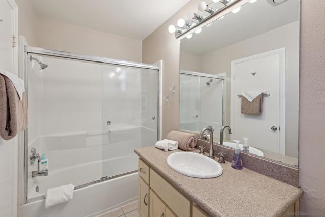 872 S Sierra Ave, Solana Beach CA: https://media.crmls.org/mediaz/7c55f695-0c65-4d35-af4a-592224753471.jpg