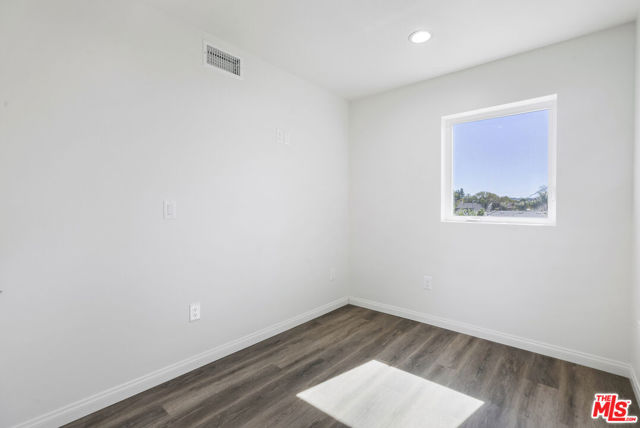 7313 Kentland Avenue, West Hills CA: https://media.crmls.org/mediaz/7c571888-15df-40be-941c-6912d24b2e5a.jpg