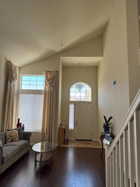 32425 Pacific Grove Way, Union City CA: https://media.crmls.org/mediaz/7c57d9f2-f328-4018-9aa3-0728b56dc55d.jpg