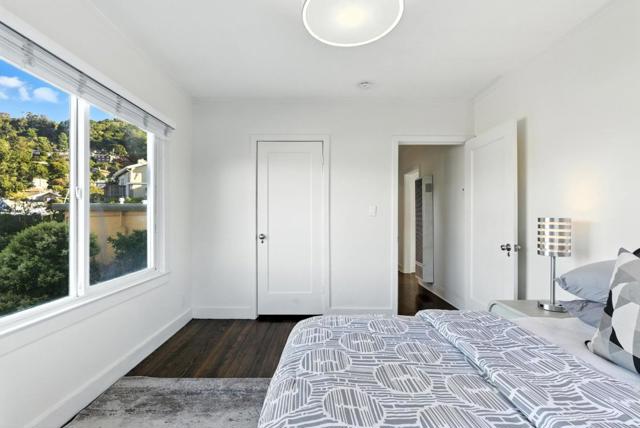 35 Mono Street, Brisbane CA: https://media.crmls.org/mediaz/7c586360-c333-4798-be72-e6e756dbcc98.jpg