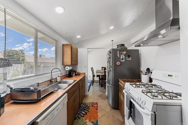 Detail Gallery Image 15 of 40 For 630 N Elm St, Escondido,  CA 92025 - 3 Beds | 2 Baths