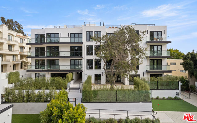 Drew Fenton | 505 S Barrington Avenue Los Angeles CA | MLS: 7082117