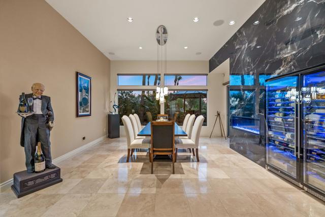 334 Crest Lake Drive, Palm Desert, CA 92211