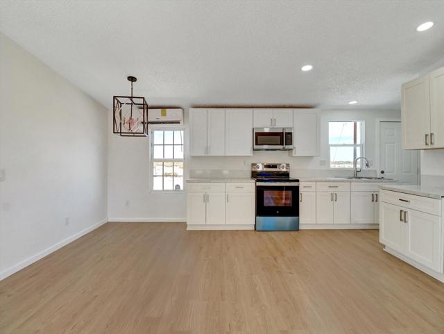 08-2204 Ocean Side Avenue-8