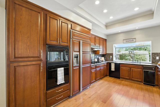1128 Sterling Gate Drive, San Jose CA: https://media.crmls.org/mediaz/7c5d7005-9a9d-4d78-9ab2-7db7e8d367e3.jpg