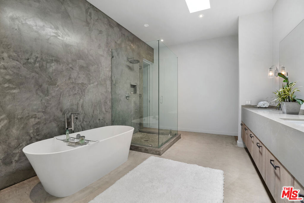 MLS #26875177 image #17