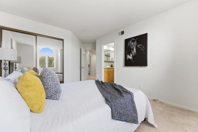 Image 36 of 57 For 12634 Intermezzo Way