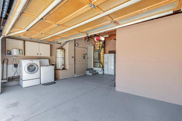 1298 Hersman Drive, Gilroy CA: https://media.crmls.org/mediaz/7c5e9066-193f-460c-b4e9-6ef771050177.jpg