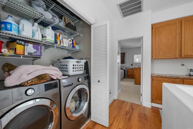 210 Belflora Way, Oceanside CA: https://media.crmls.org/mediaz/7c5ee5ac-eb3f-4989-8451-1b12a5207394.jpg