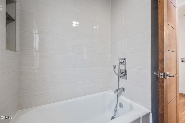 Detail Gallery Image 15 of 21 For 242 Virginia Ave, Pasadena,  CA  - 3 Beds | 2 Baths