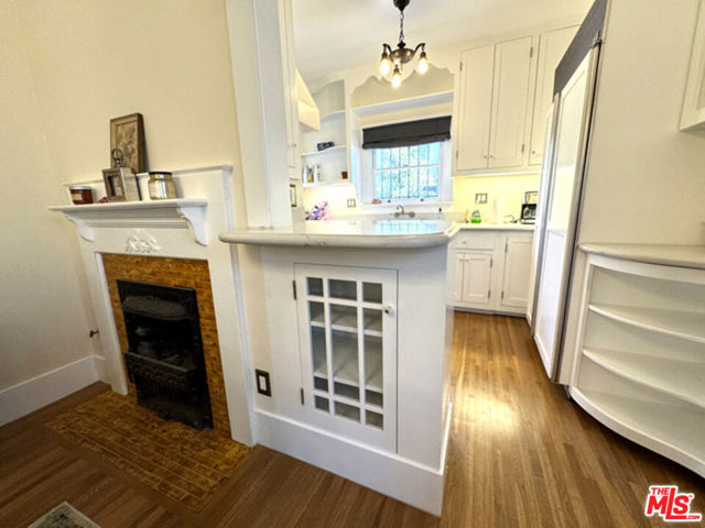 334 Belmont Avenue, Los Angeles CA: https://media.crmls.org/mediaz/7c5f3f7d-b144-4bf2-bbe8-a4cac4620fe0.jpg