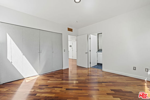 2222 Bancroft Avenue, Los Angeles CA: https://media.crmls.org/mediaz/7c6031a5-dc92-4948-8861-df9864e5ea5f.jpg