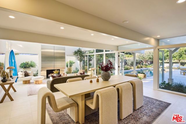23515 Malibu Colony Road, Malibu CA: https://media.crmls.org/mediaz/7c60bdca-649c-49b9-9cd9-94bf7ac8dfac.jpg