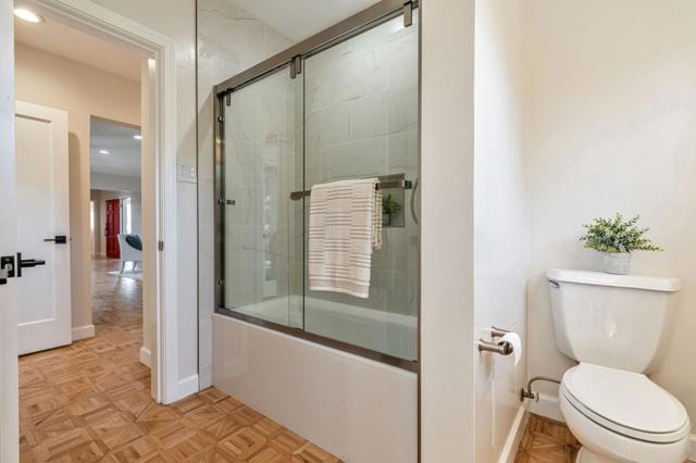 1620 Chestnut Street, San Carlos CA: https://media.crmls.org/mediaz/7c60cc9c-69b1-4ee6-9d8d-8e0bb5236ede.jpg
