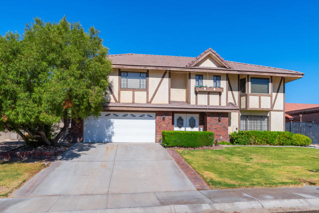 204 Fairway Drive, Needles CA: https://media.crmls.org/mediaz/7c612482-65ff-4987-9fee-0d40ef74709e.jpg