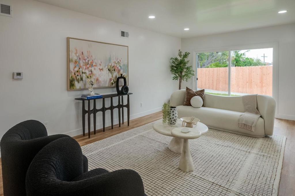 MLS #250034305SD img 7