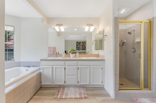 17992 Hillwood Lane, Morgan Hill CA: https://media.crmls.org/mediaz/7c62c99a-65e5-42fb-bb81-2b8cff2a899b.jpg