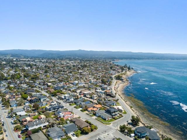 102 32nd Avenue, Santa Cruz CA: https://media.crmls.org/mediaz/7c6328b0-f4c8-4f72-9286-b8c2b5c8dfad.jpg