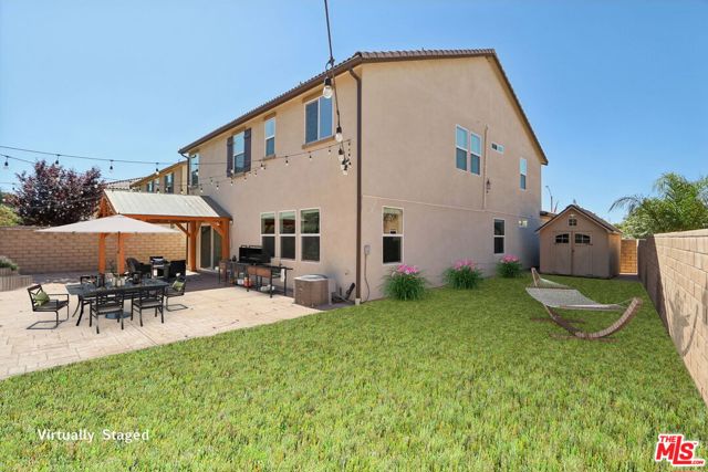 19317 Bension Drive, Santa Clarita CA: https://media.crmls.org/mediaz/7c63b2aa-c793-4aa1-a61c-d25524199aef.jpg