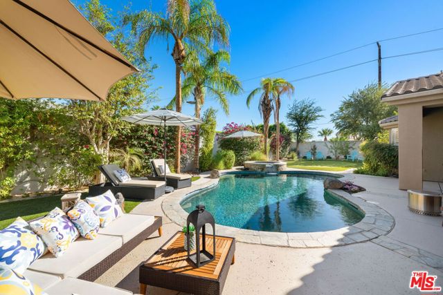 8 Dickens Court, Rancho Mirage, CA 92270