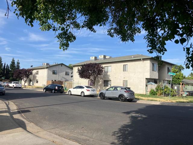 2124 Hickory Way, West Sacramento CA: https://media.crmls.org/mediaz/7c64e2d7-fe77-4c80-a158-2dbec61c1ec0.jpg