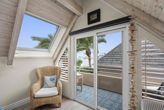 841 Pismo Ct, San Diego CA: https://media.crmls.org/mediaz/7c64f2bd-185c-439a-a707-2bb1b37a6a02.jpg