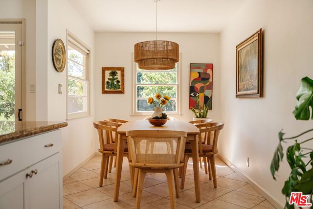 8037 Sunnybrae Avenue photo 5