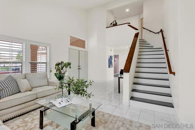 53 Avenida Descanso, Oceanside CA: https://media.crmls.org/mediaz/7c65a593-d886-404b-a7f2-575a1d249ab6.jpg