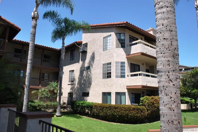 2630 Erie St, San Diego CA: https://media.crmls.org/mediaz/7c65c7bf-0081-4272-8475-c00412bda29e.jpg