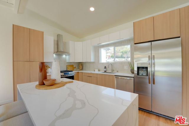 1981 Wilbur Avenue, San Diego CA: https://media.crmls.org/mediaz/7c665cca-8d25-4d0a-88db-1adb389dfcf4.jpg