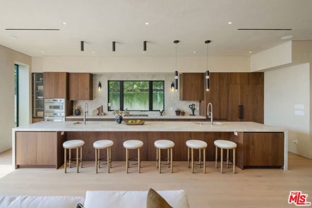 3731 Wasatch Avenue, Los Angeles CA: https://media.crmls.org/mediaz/7c67e4e9-1027-4577-9f38-2791fff8e2d1.jpg