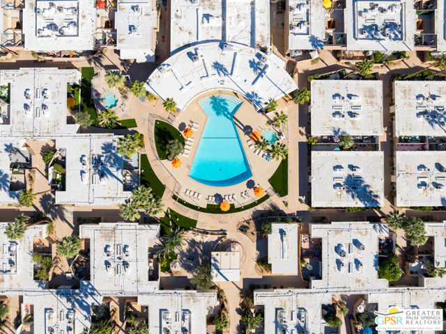 1111 E Palm Canyon Drive, Palm Springs CA: https://media.crmls.org/mediaz/7c6803cd-1142-446c-91a5-eb72456be91a.jpg