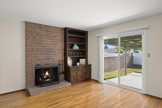 Detail Gallery Image 13 of 43 For 3812 Armstrong St, San Diego,  CA 92111 - 3 Beds | 2 Baths