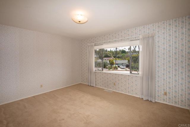 Detail Gallery Image 14 of 26 For 1124 Alta Vista Dr, Vista,  CA 92084 - 3 Beds | 2/1 Baths