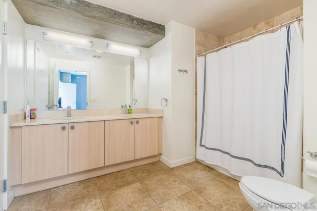 800 The Mark Ln, San Diego, California 92101, 1 Bedroom Bedrooms, ,1 BathroomBathrooms,Condominium,For Sale,The Mark Ln,250020963SD