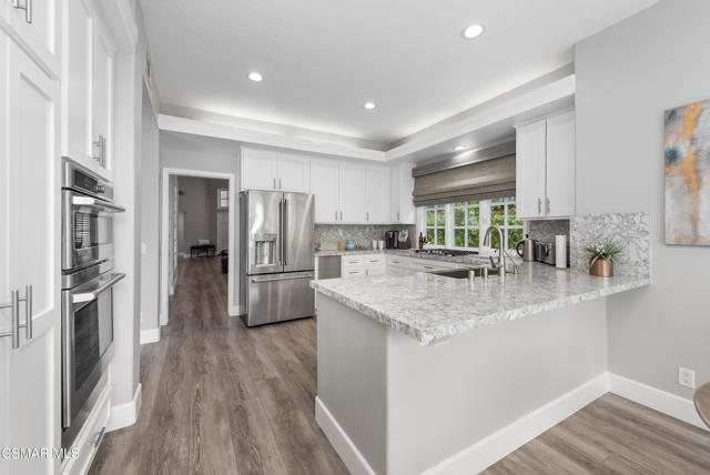 4646 Pine Valley Place, Westlake Village CA: https://media.crmls.org/mediaz/7c6abe08-4b11-4e05-bb9c-f4fd01303bf9.jpg